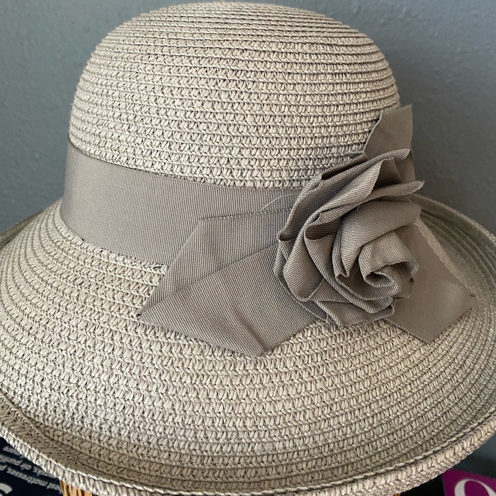 NEW Ladies’ Hat with Adjustable Cord for Sizing